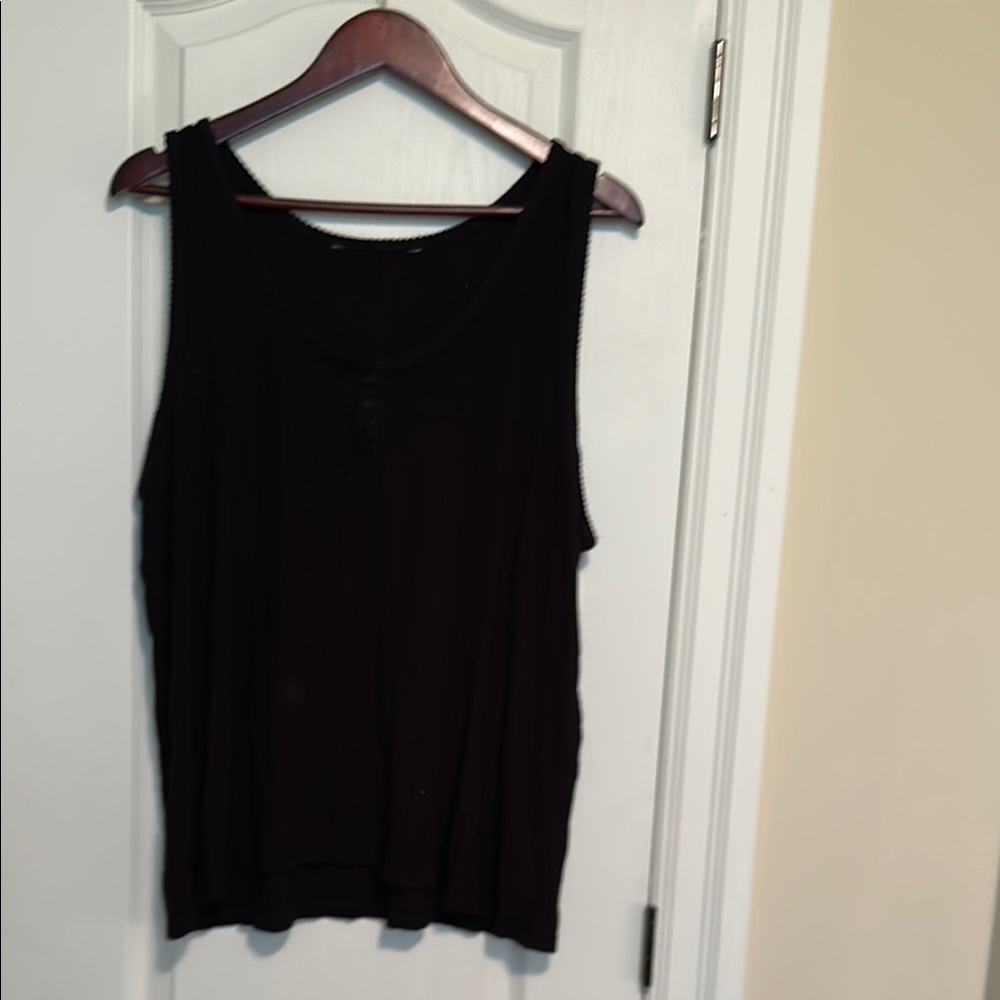 Black Sleeveless Sleep Tank